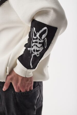 157-Confused-Ekru-B-Yaka-Sweatshirt
