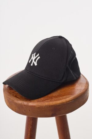 164-410ASP010-Yankees-Basic-Siyah-apka-3