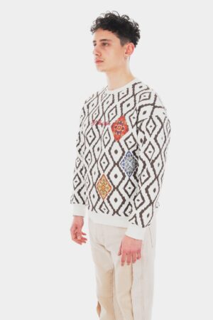 274-B-Yaka-Etnik-Beyaz-Sweatshirt-1